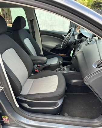 Seat Ibiza cena 24800 przebieg: 190000, rok produkcji 2015 z Elbląg małe 232